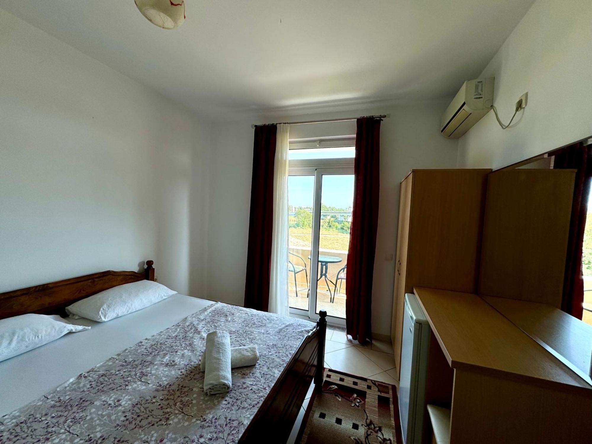 Apartments Cobi Ulcinj Quarto foto