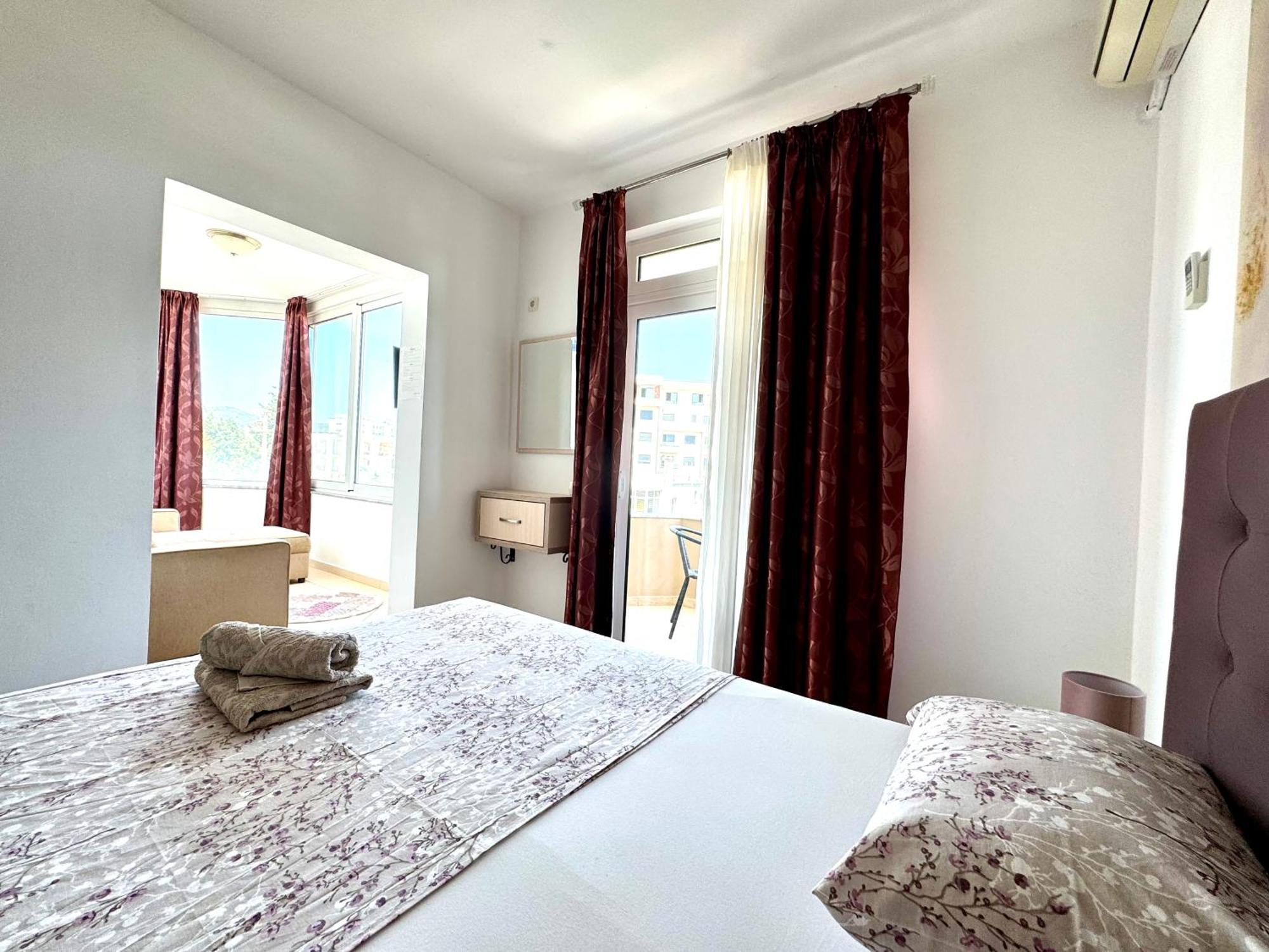 Apartments Cobi Ulcinj Quarto foto