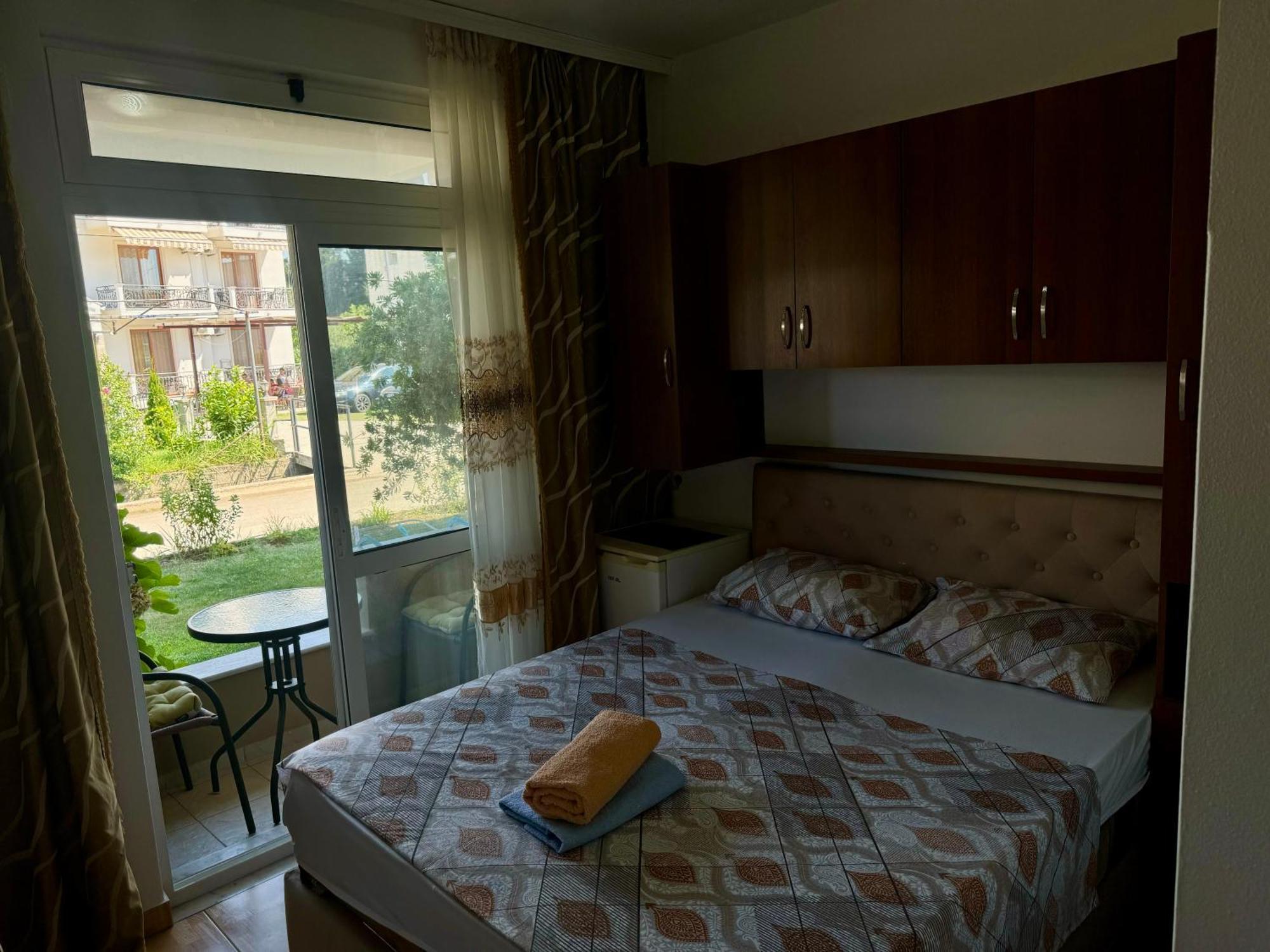 Apartments Cobi Ulcinj Quarto foto