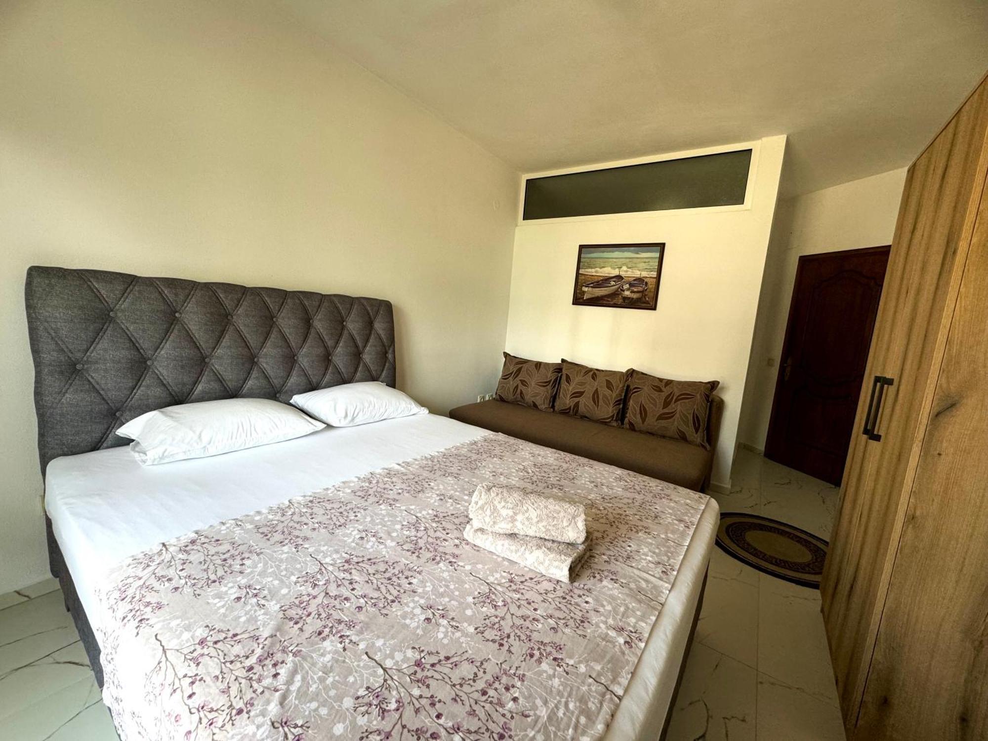 Apartments Cobi Ulcinj Quarto foto